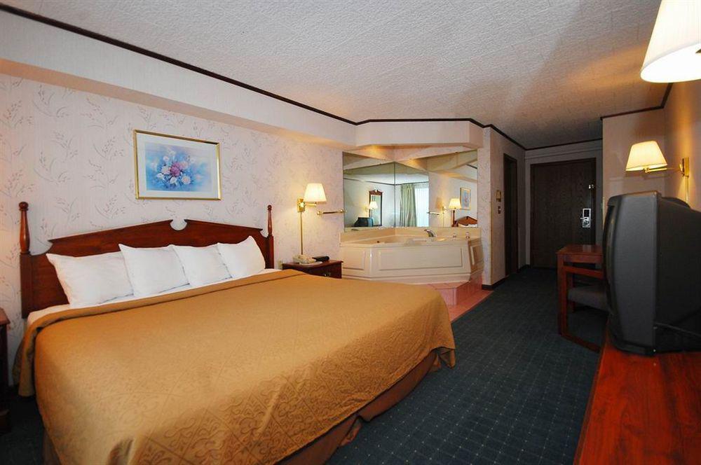 Quality Inn Gaylord Habitación foto